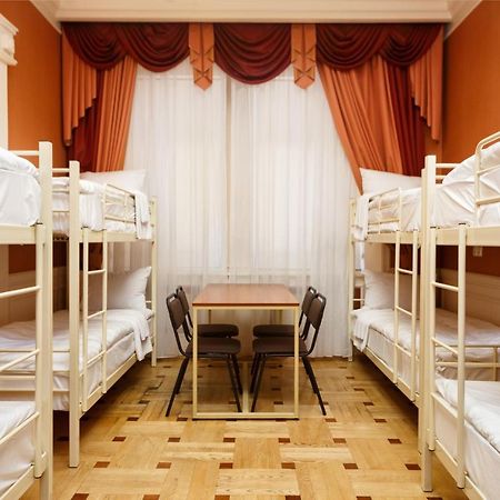 Hostel Suputnyk Львов Экстерьер фото