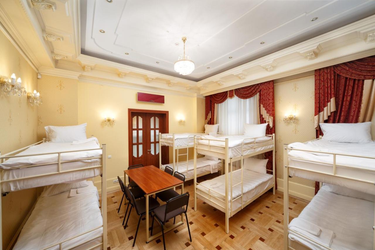 Hostel Suputnyk Львов Экстерьер фото