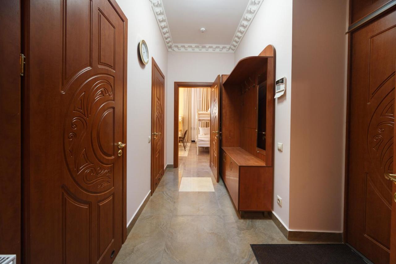 Hostel Suputnyk Львов Экстерьер фото